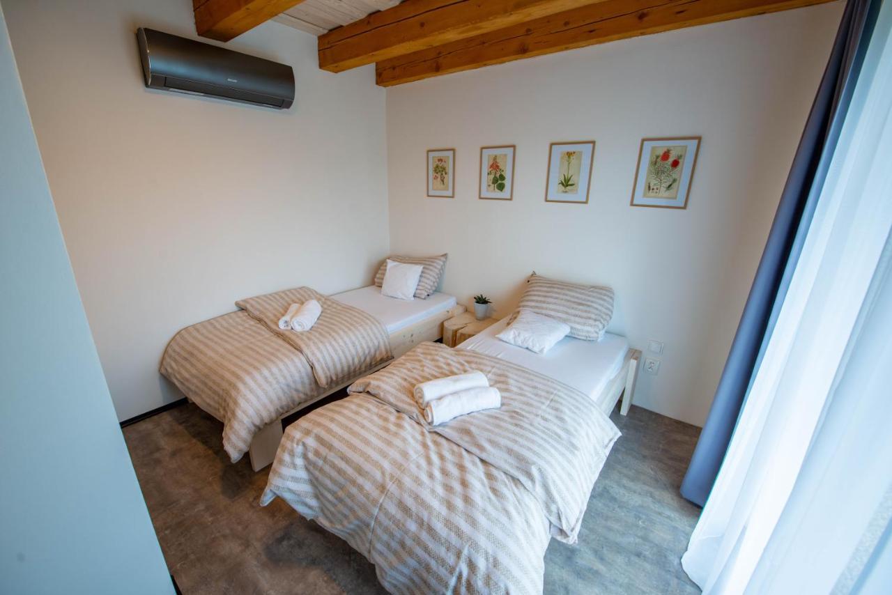 Apartmany Na Smrcku Bysovec Bagian luar foto