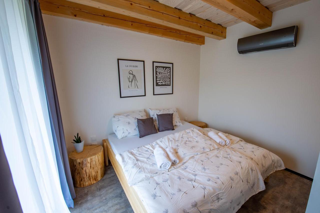 Apartmany Na Smrcku Bysovec Bagian luar foto
